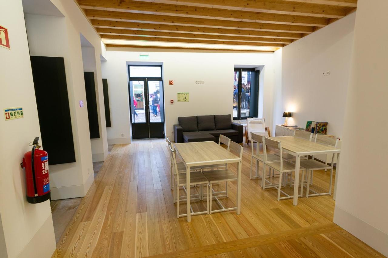 Change The World Hostels - Coimbra - Almedina Luaran gambar